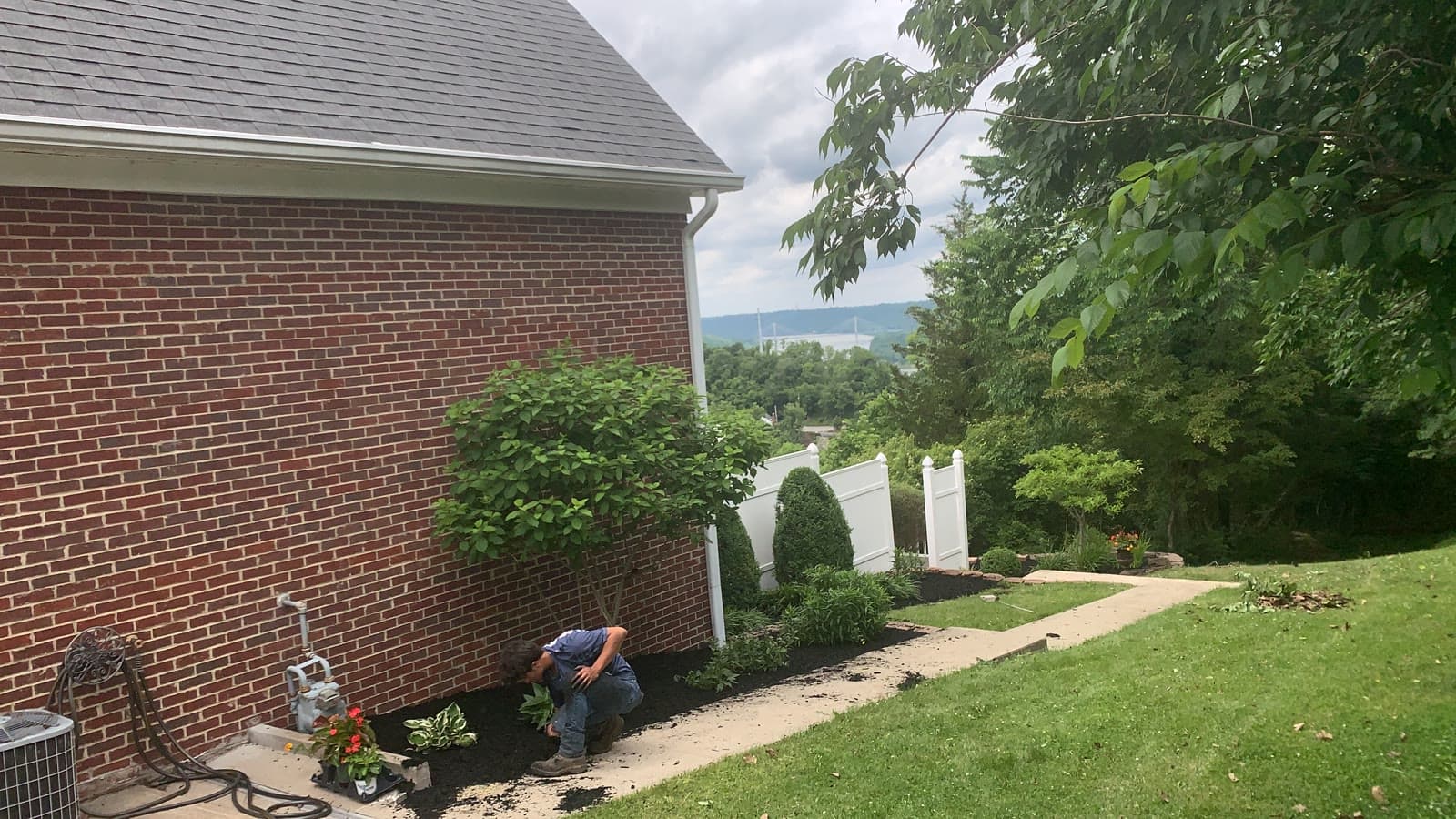 Foundation Planting Install